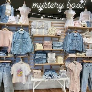 Brandy Melville Other - 12PC Brandy melville mystery box Brandy Melville Other - 12PC Brandy melville mystery box